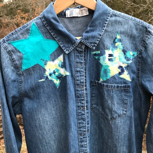 Women’s Star Denim Shirt, M (8-10): Upcycled Handmade Appliqued Stars Front/Back - Picture 6 of 11